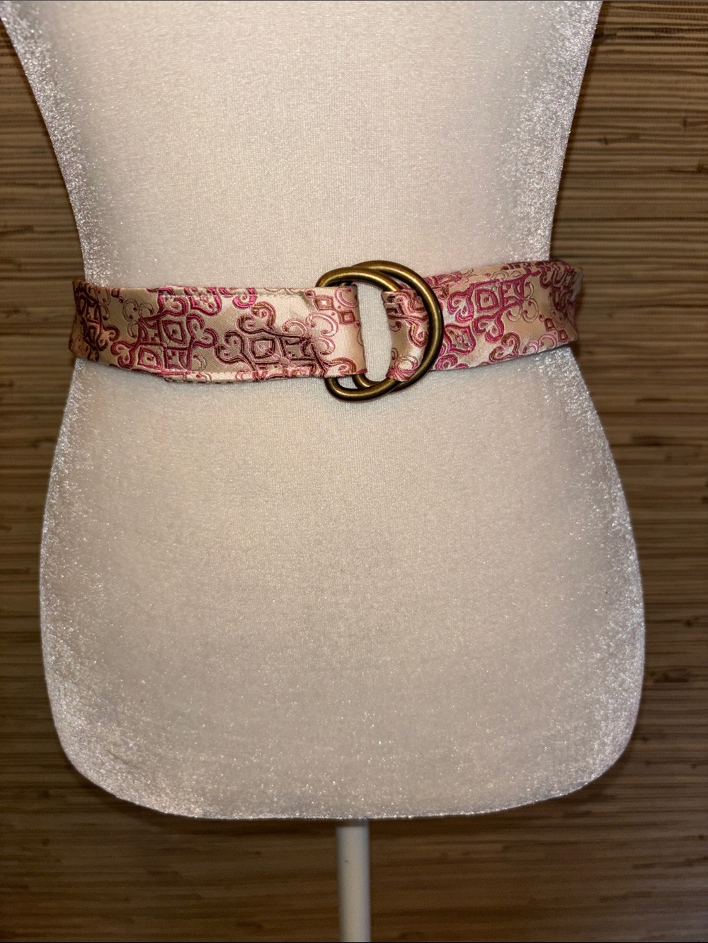 J. Crew Womens Pink and Cream Patterned 💯 % silk Belt with Gold Double Ring M/L